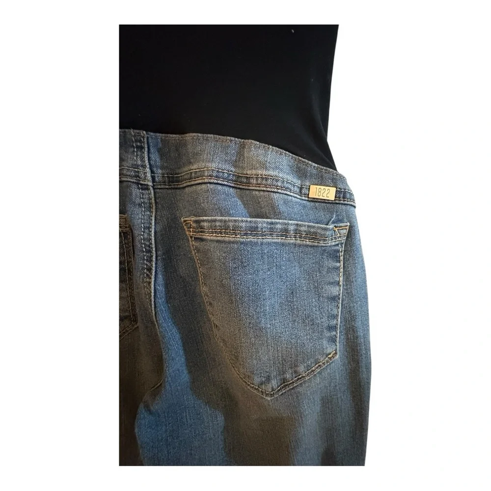 1822 Stylish Blue Women's Maternity Jeans - Picture 4 of 4